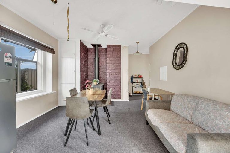 Photo of property in 804 Victoria Street, Parkvale, Hastings, 4122