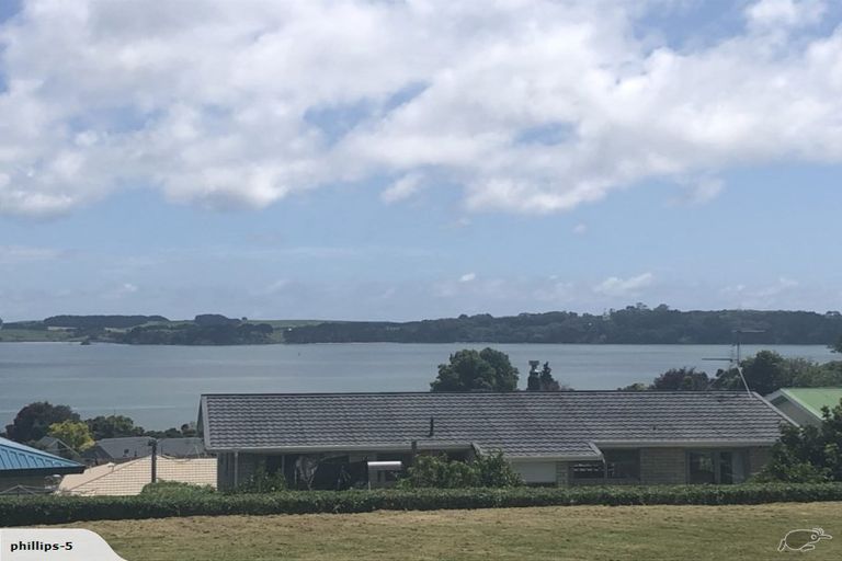 Photo of property in 11 Vivian Drive, Omokoroa, 3114