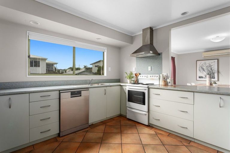 Photo of property in 27 Ohiwa Parade, Ohope, 3121