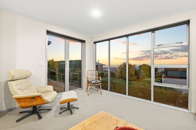 Photo of property in 5 Craigieburn Lane, Mount Pleasant, Christchurch, 8081