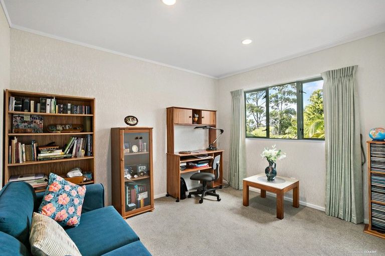 Photo of property in 14 Sunhill Road, Sunnyvale, Auckland, 0612