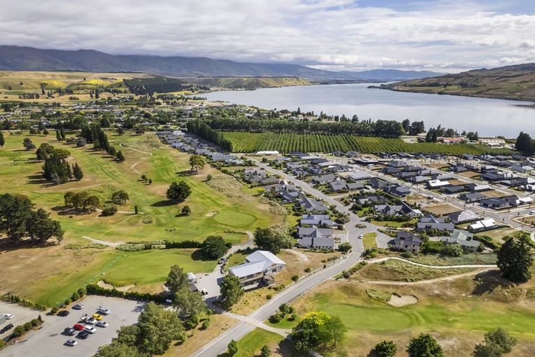 Photo of property in 50 The Dunes, Cromwell, 9310