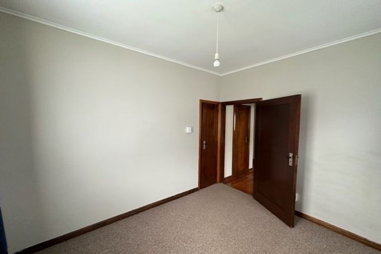 Photo of property in 69 Bell Road, Waiwhetu, Lower Hutt, 5010