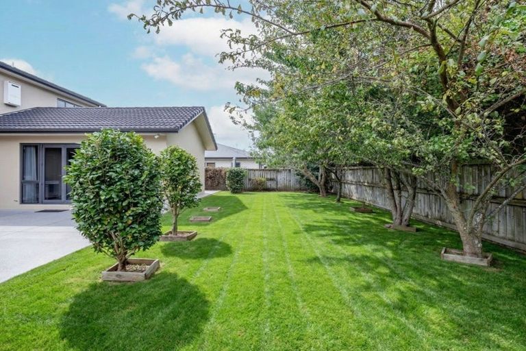 Photo of property in 25 Langdale Court, Huntington, Hamilton, 3210