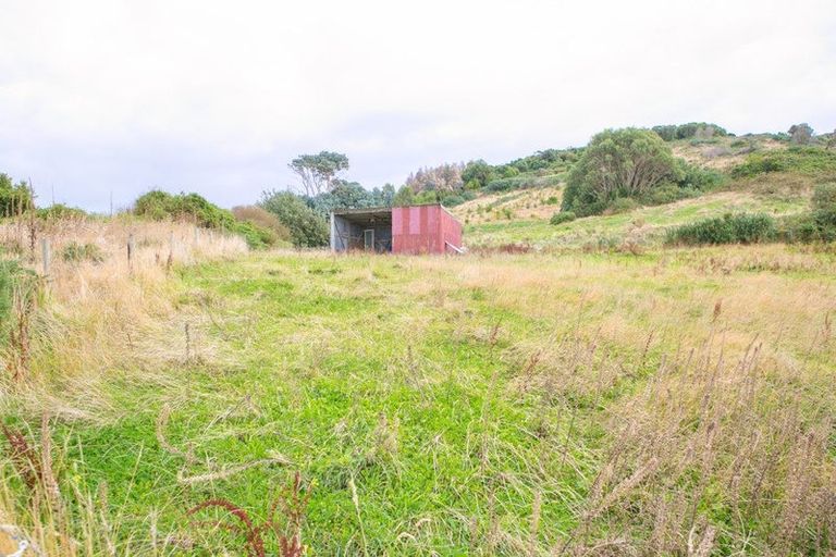Photo of property in 14 Marine Parade, Bluff, 9814