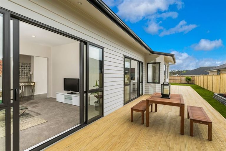 Photo of property in 199 Matua Road, Kumeu, 0810