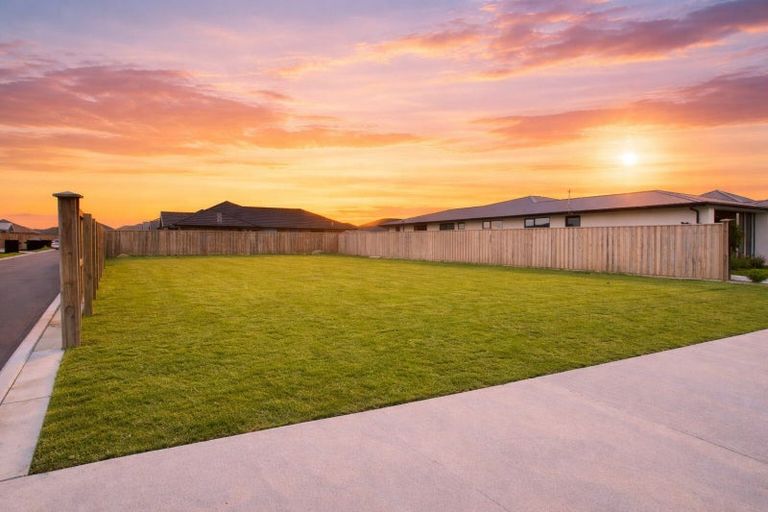Photo of property in 21 Drylands Drive, Rolleston, 7614
