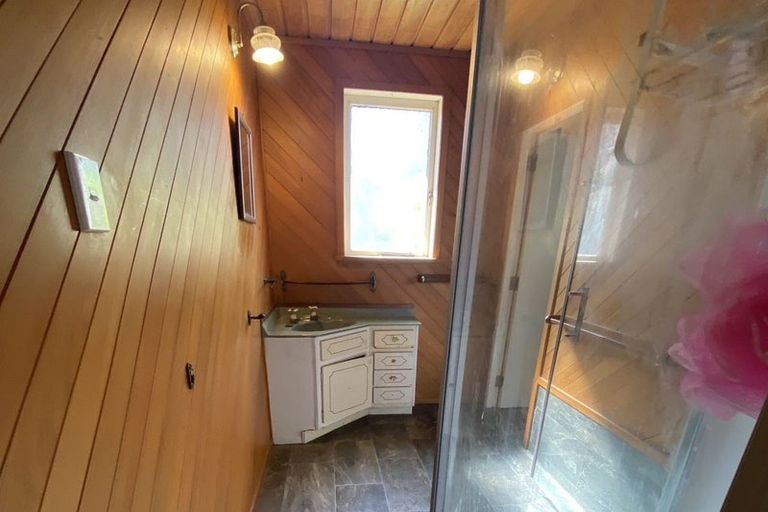 Photo of property in 10 Ribblesdale Road, Henderson, Auckland, 0612