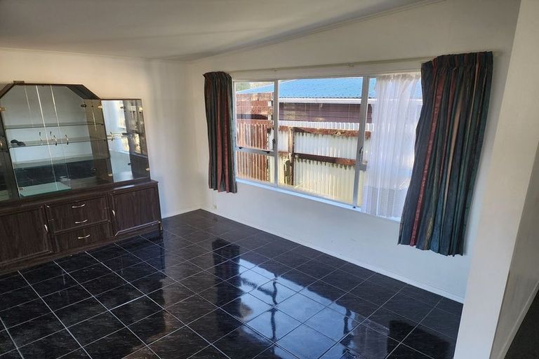 Photo of property in 114 Wainuiomata Road, Wainuiomata, Lower Hutt, 5014
