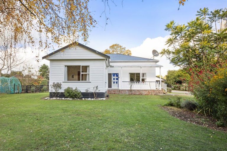 Photo of property in 1723 Cheltenham Hunterville Road, Waituna West, Rewa, 4780