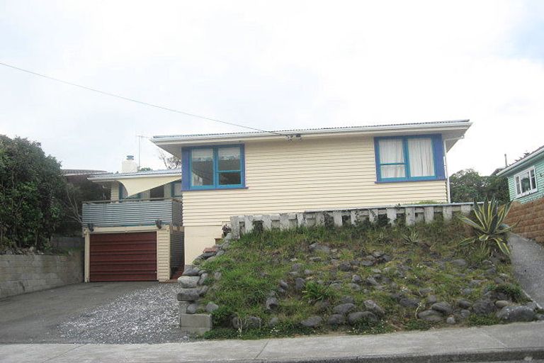 Photo of property in 122 Wellington Road, Paekakariki, 5034