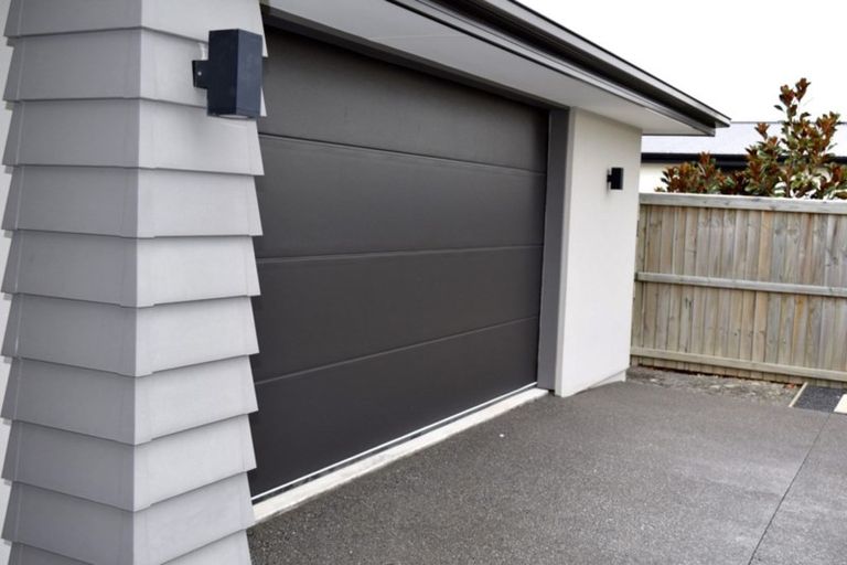 Photo of property in 6 Jacqueline Drive, West Melton, 7618