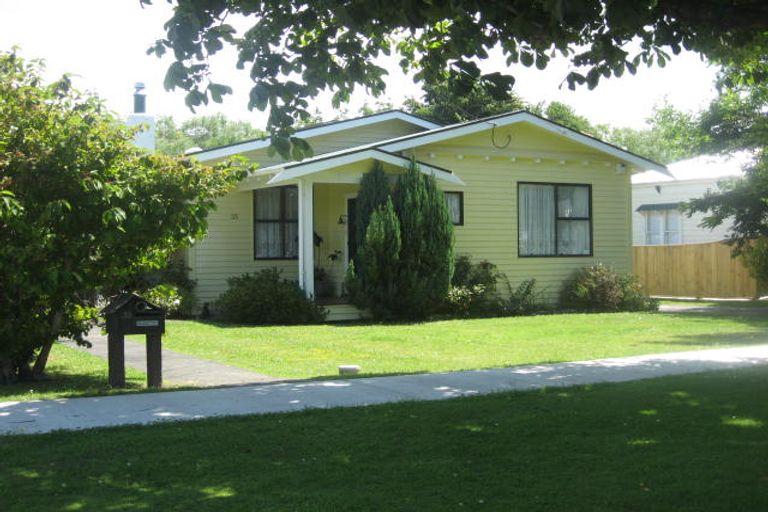 Photo of property in 33 Stewart Street, Aramoho, Whanganui, 4500