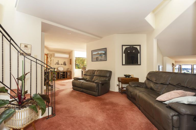 Photo of property in 16 Slade Street, Oamaru North, Oamaru, 9400