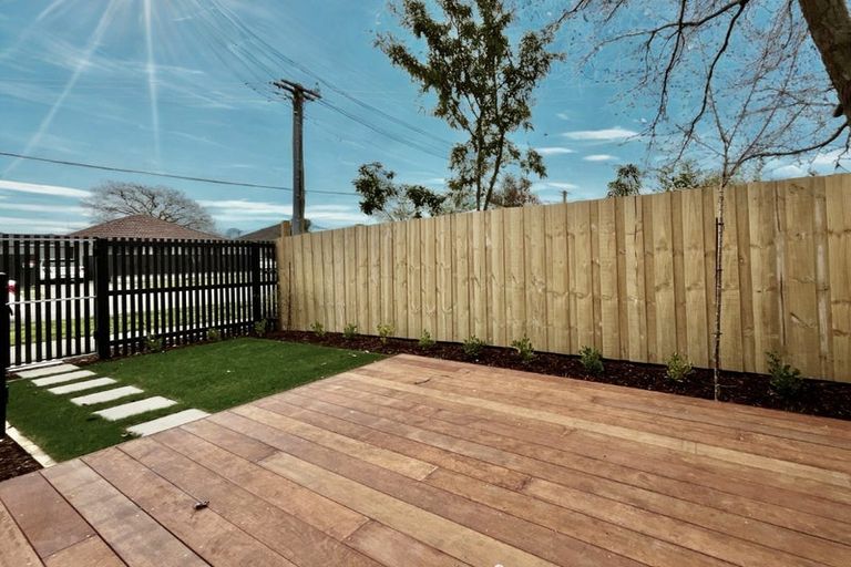 Photo of property in 98a Geraldine Street, Edgeware, Christchurch, 8013