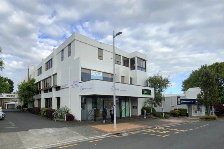 Photo of property in 5/18 Seddon Street, Pukekohe, 2120