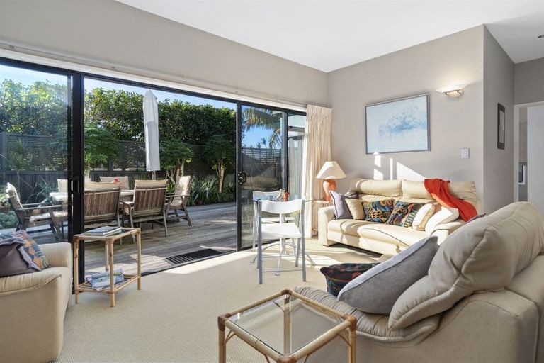 Photo of property in 28 Seaview Road, Otumoetai, Tauranga, 3110