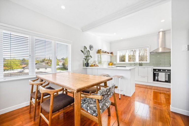 Photo of property in 41 Parker Avenue, New Lynn, Auckland, 0600