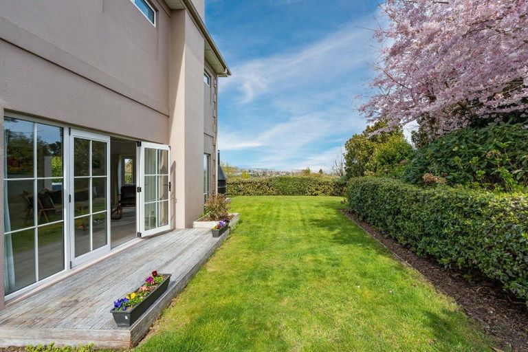 Photo of property in 18 Chateau Crescent, Rangatira Park, Taupo, 3330