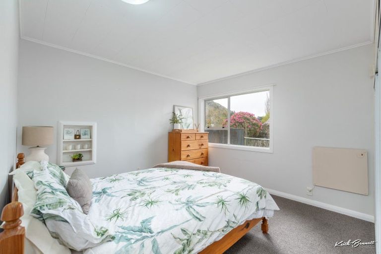 Photo of property in 22 Black Beech Street, Birchville, Upper Hutt, 5018