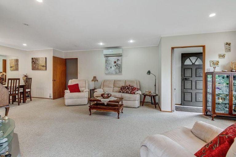 Photo of property in 1/32 Riverside Road, Orewa, 0931