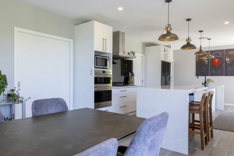 Photo of property in 28 Te Moenga Park, Acacia Bay, Taupo, 3330