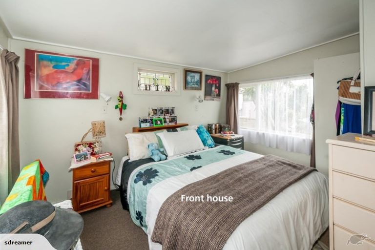 Photo of property in 39a Forrest Hill Road, Milford, Auckland, 0620