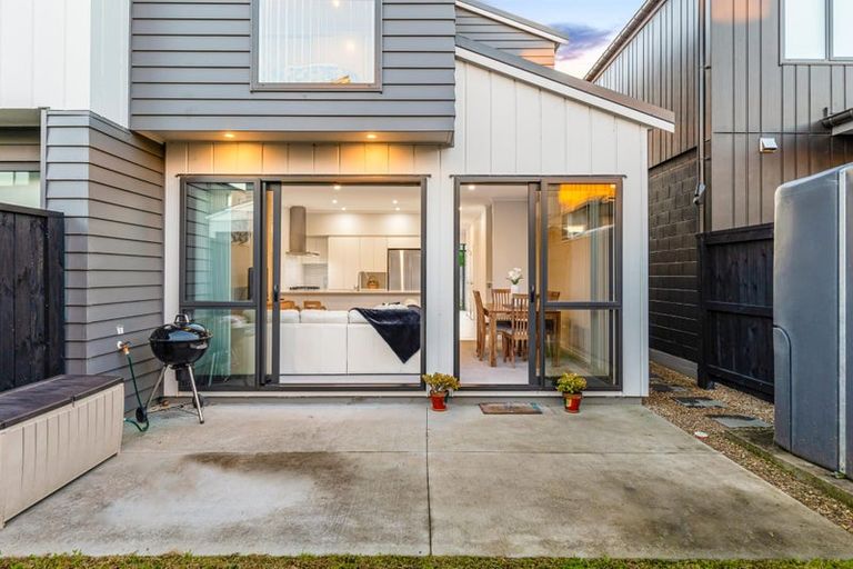 Photo of property in 7 Jagoda Road, Westgate, Auckland, 0614