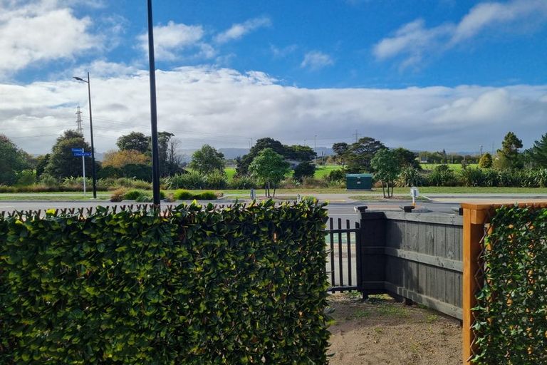 Photo of property in 27a Tributary Parade, Karaka, Papakura, 2113