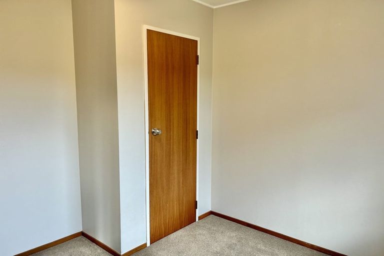 Photo of property in 15 Spriggs Crescent, Greenmeadows, Napier, 4112