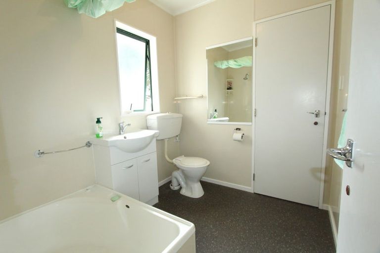 Photo of property in 40 Roslin Street, Tokoroa, 3420