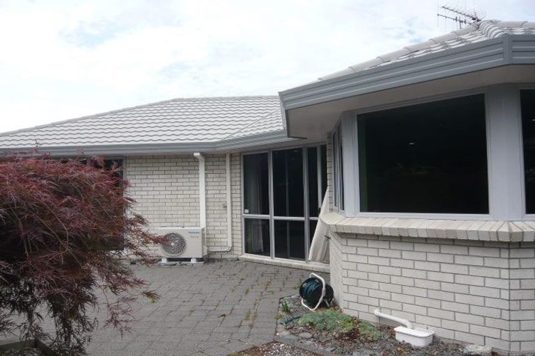 Photo of property in 6 Spinnaker Drive, Flagstaff, Hamilton, 3210