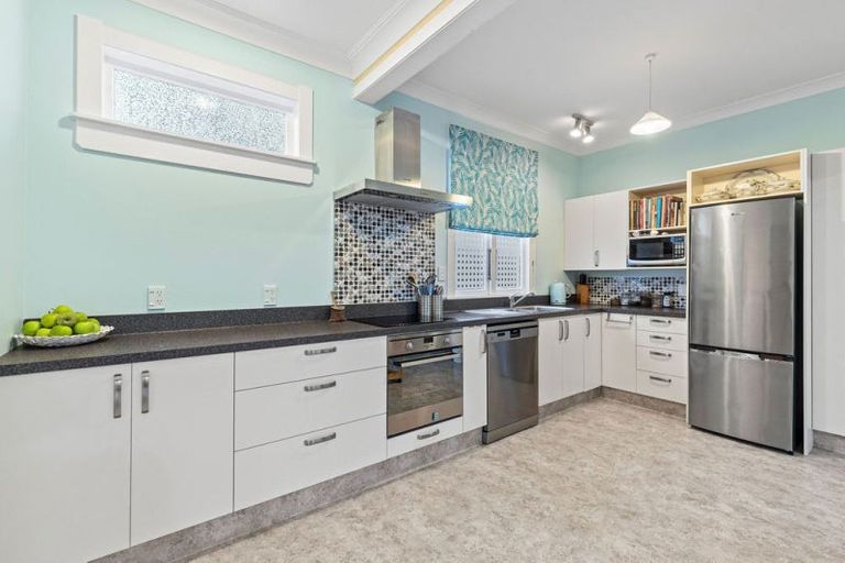 Photo of property in 21 Kawatiri Avenue, Gonville, Whanganui, 4501