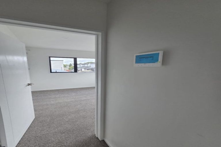 Photo of property in 1/14 Kelvin Road, Papakura, 2110