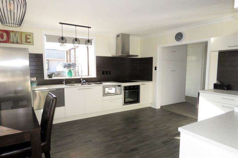 Photo of property in 16 Dalmeny Street, Oamaru North, Oamaru, 9400