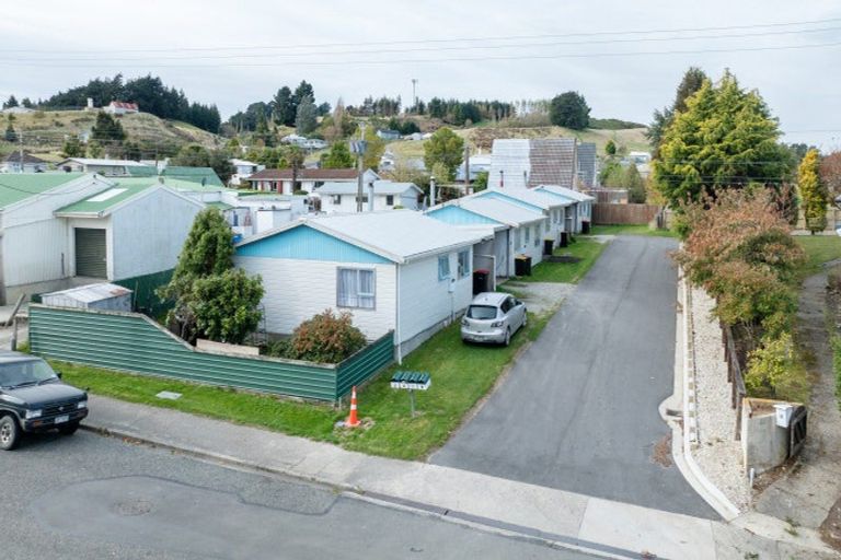 Photo of property in 37a-d Wentworth Street, East Gore, Gore, 9710