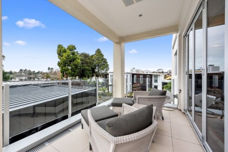 Photo of property in 136c Lake Crescent, Hamilton Lake, Hamilton, 3204