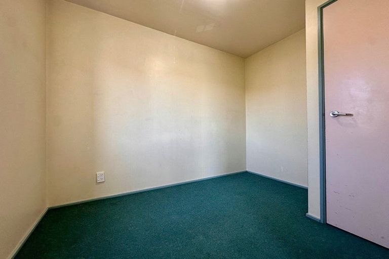 Photo of property in Palm Grove Apartments, 14/13d Palm Grove, Berhampore, Wellington, 6023