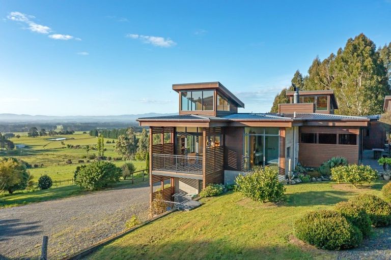 Photo of property in 113 Bucks Road, Tauwharenikau, Featherston, 5773