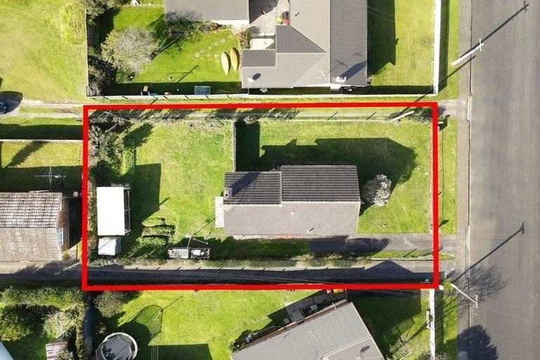 Photo of property in 34 Ferguson Street, Manurewa East, Auckland, 2102