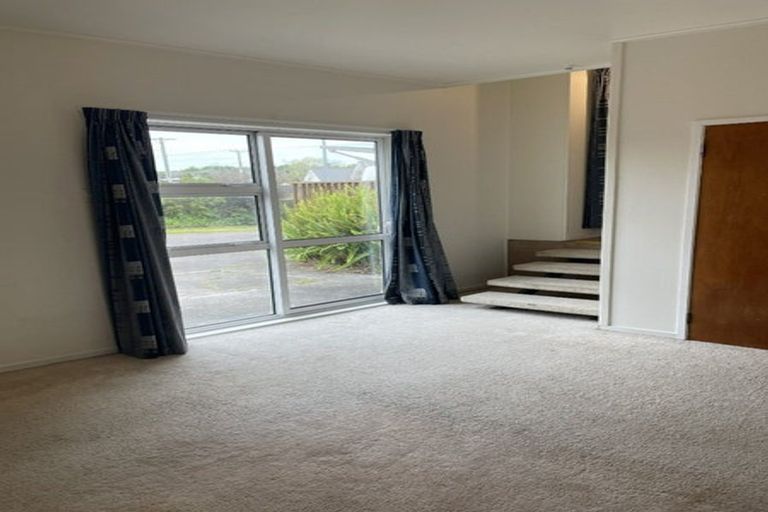 Photo of property in 151 Great South Road, Drury, 2113