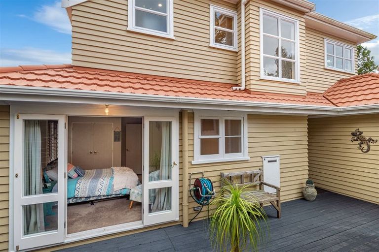 Photo of property in 113 Carlisle Road, Torbay, Auckland, 0632
