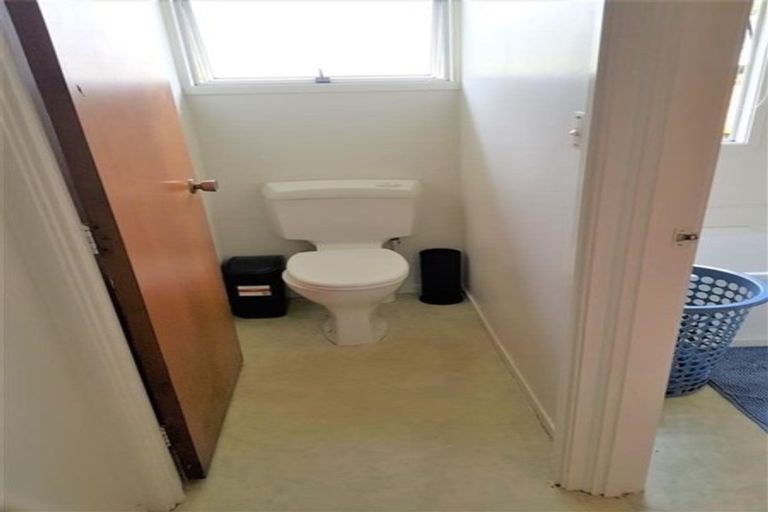 Photo of property in 8 Malibu Grove, Bayview, Auckland, 0629