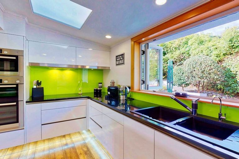 Photo of property in 93 Marine Parade, Paraparaumu Beach, Paraparaumu, 5032