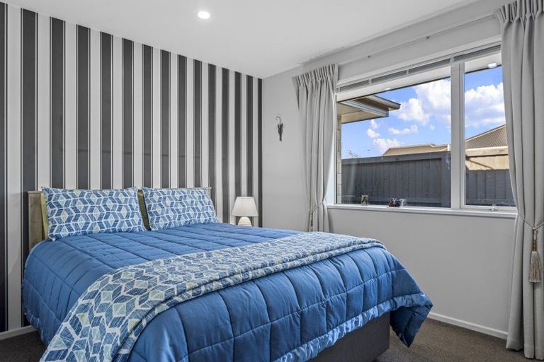 Photo of property in 21 Sequoia Way, Rangiora, 7400