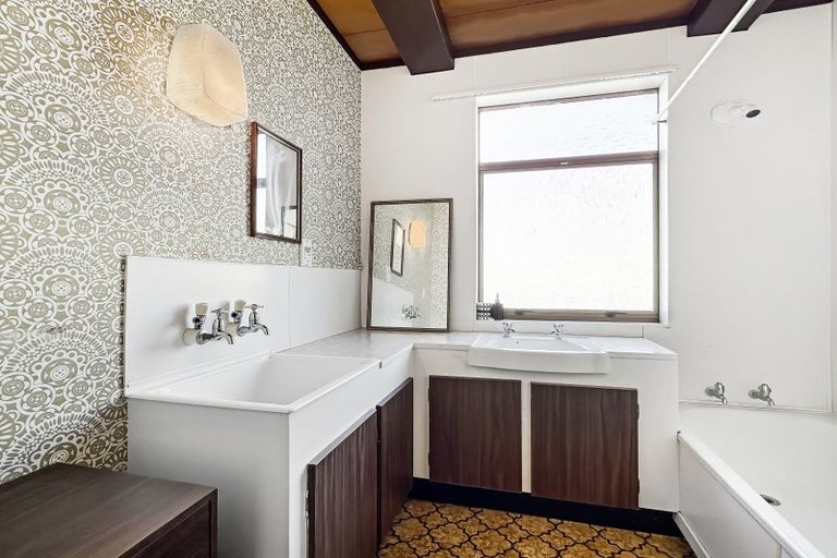 Photo of property in 82 Marina Terrace, Kinloch, Taupo, 3377