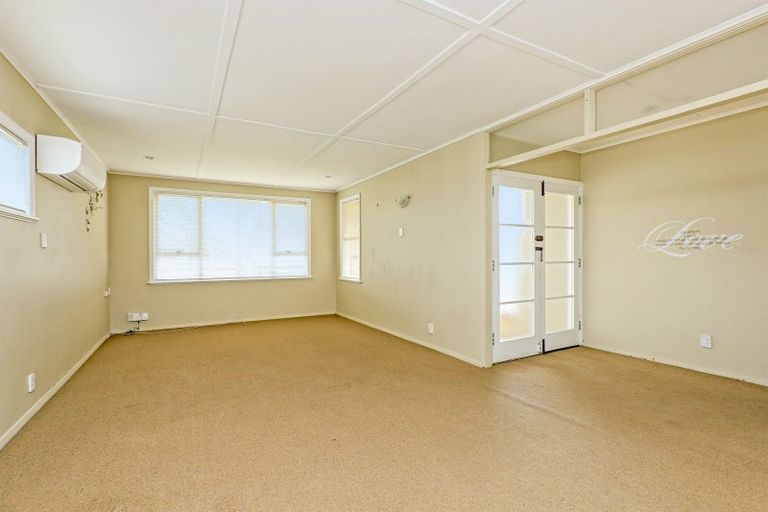 Photo of property in 43 Seddon Crescent, Marewa, Napier, 4110