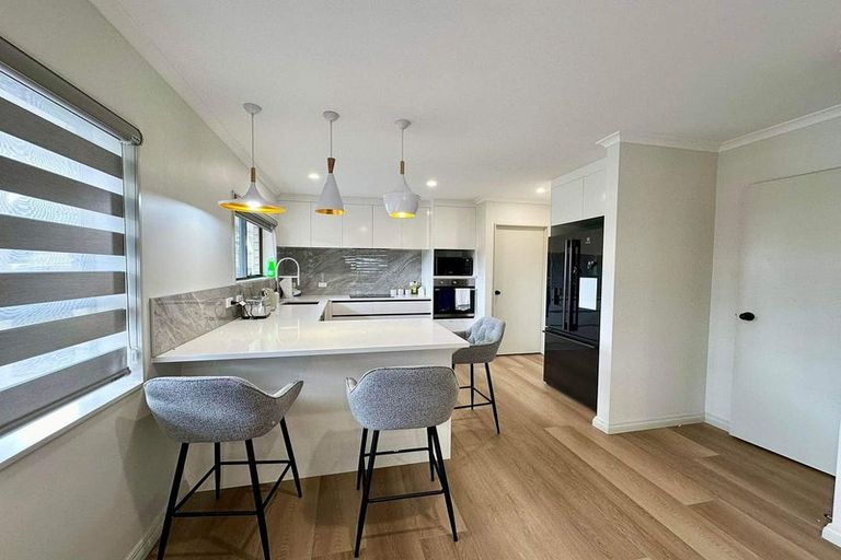 Photo of property in 4b Puriri Avenue, Orewa, 0931