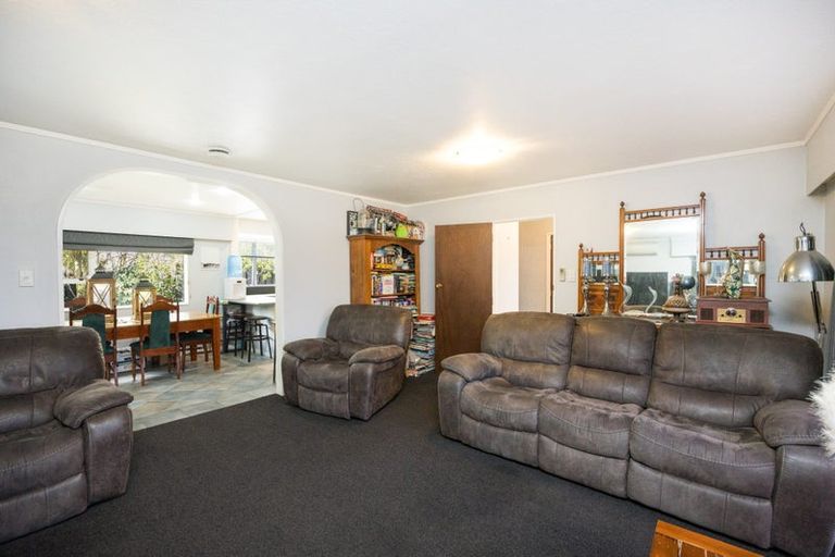 Photo of property in 6 Truscott Grove, Awapuni, Palmerston North, 4412
