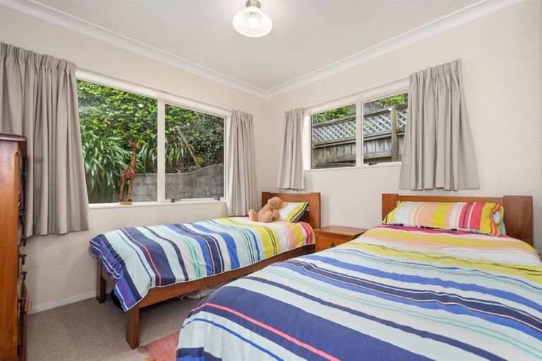 Photo of property in 10 Pampas Grove, Welcome Bay, Tauranga, 3112